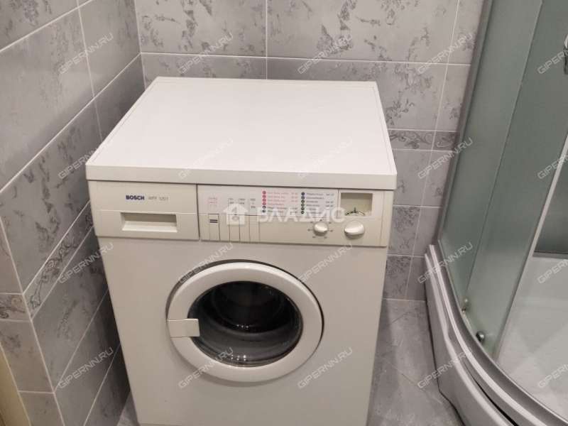 квартира-студия на Деловой улице дом 20