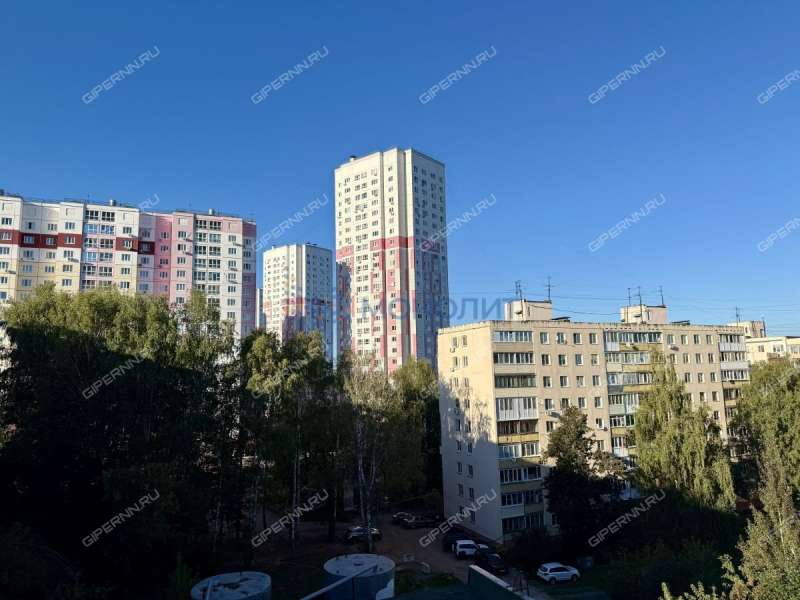 трёхкомнатная квартира на улице Маршала Рокоссовского дом 15