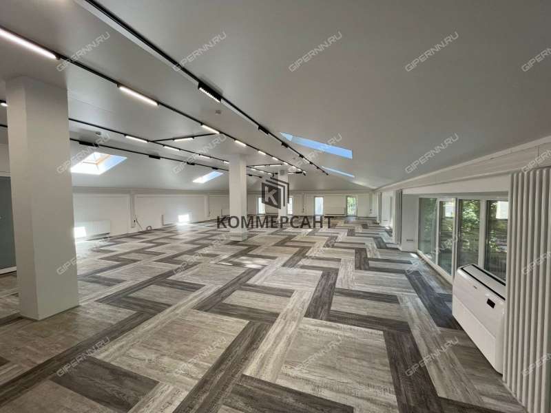 помещение под офис на площади Свободы