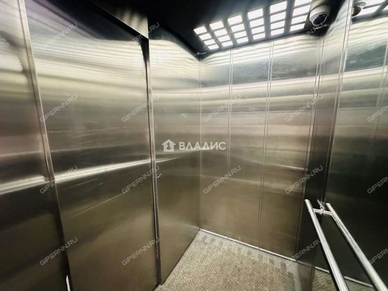 трёхкомнатная квартира на улице Академика Сахарова дом 111 к2