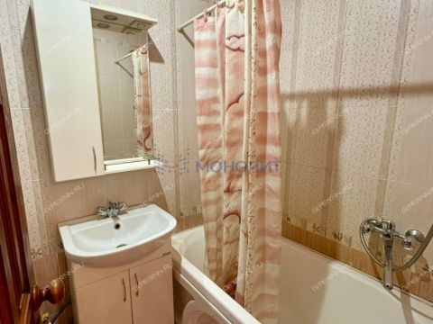 2-komnatnaya-ul-strazh-revolyucii-d-4 фото