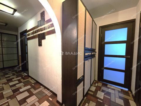 3-komnatnaya-ul-poltavskaya-d-35 фото