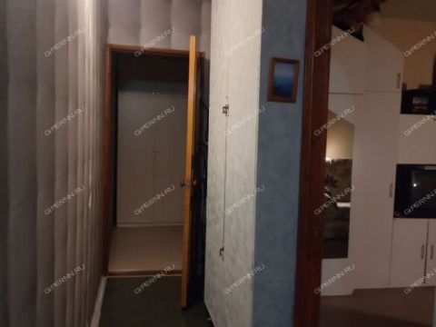 2-komnatnaya-ul-geroya-chugunova-d-3a фото