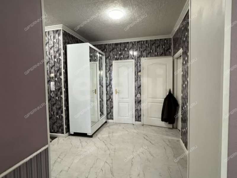 трёхкомнатная квартира на улице Максима Горького дом 52