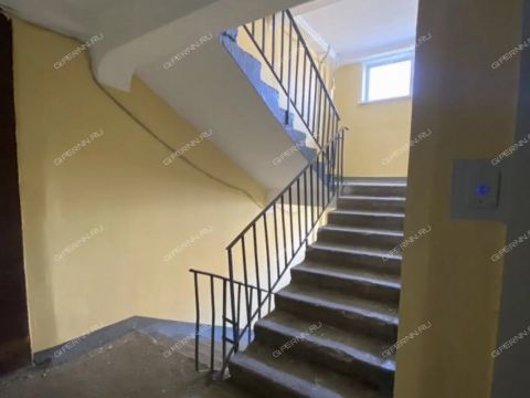 3-komnatnaya-ul-podvornaya-d-1 фото