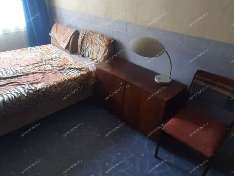 комната в доме 15а на улице Дружаева