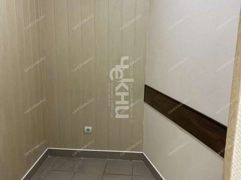 помещение под помещение свободного назначения на улице Ульянова