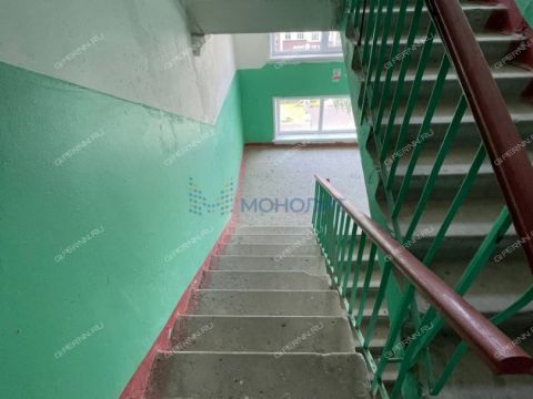 2-komnatnaya-ul-sergeya-esenina-d-31 фото