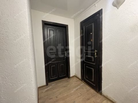 2-komnatnaya-ul-kovalihinskaya-d-64 фото