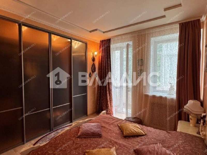 трёхкомнатная квартира на Комсомольской улице дом 3