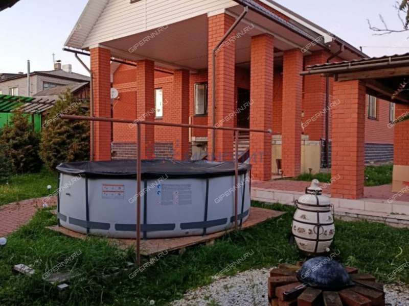 дом на улице Контак город Урень