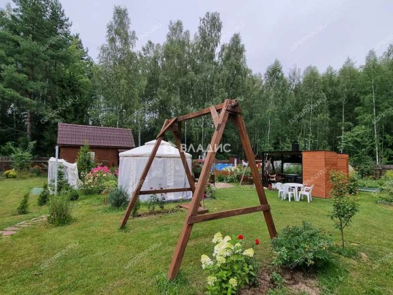 дом на  деревня Тычинино