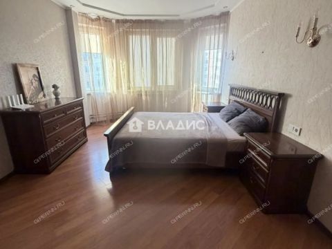 3-komnatnaya-ul-rodionova-d-165-k1 фото