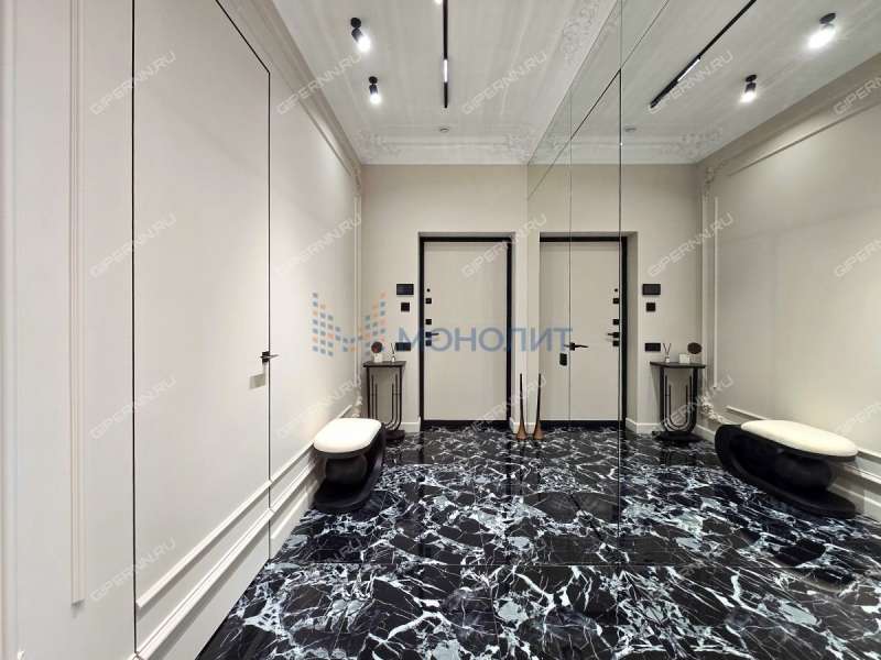 трёхкомнатная квартира на Большей Печёрской улице дом 89