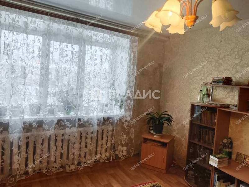 дом на  село Арманиха