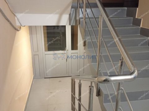 3-komnatnaya-ul-germana-lopatina-d-2 фото