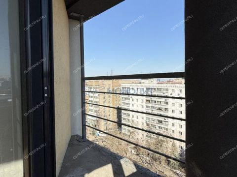 3-komnatnaya-ul-poltavskaya-d-15 фото