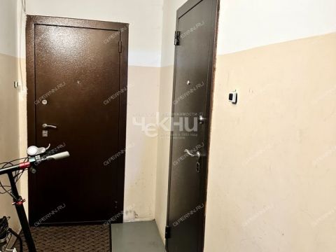 1-komnatnaya-ul-marshala-kazakova-d-9 фото