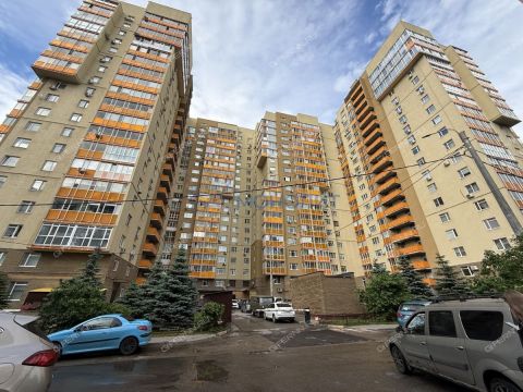 3-komnatnaya-ul-40-let-pobedy-d-4 фото