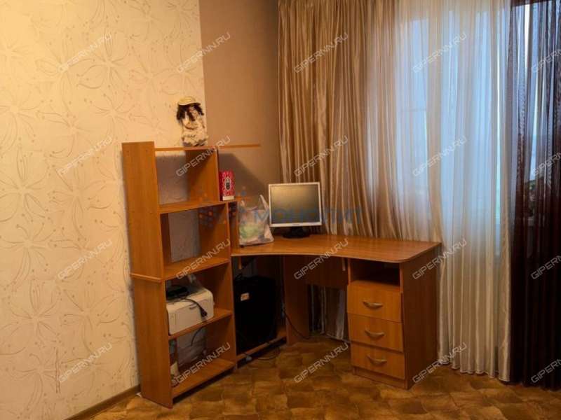 трёхкомнатная квартира на улице Федосеенко дом 88