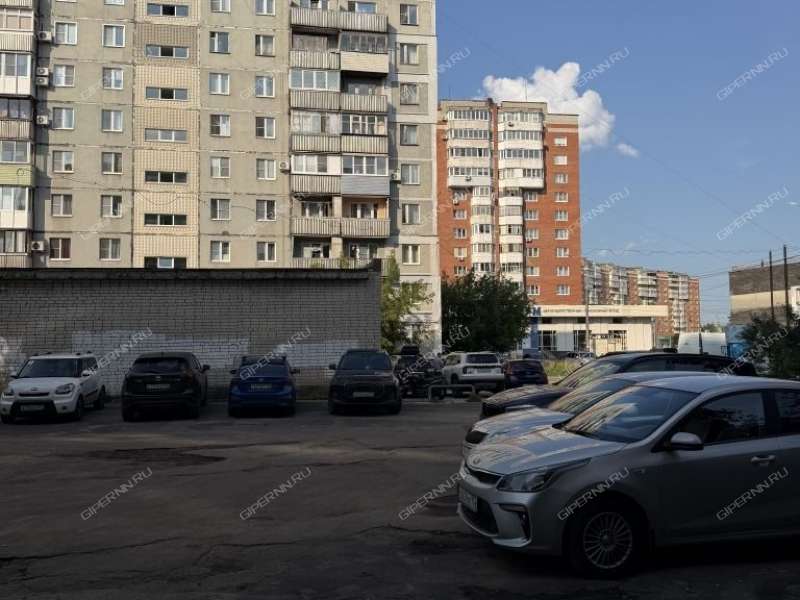 трёхкомнатная квартира на улице Политбойцов дом 2А