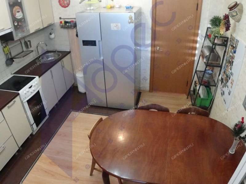 трёхкомнатная квартира на улице Родионова дом 165 к3