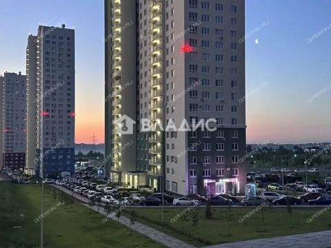 2-komnatnaya-prosp-geroev-donbassa-d-15 фото