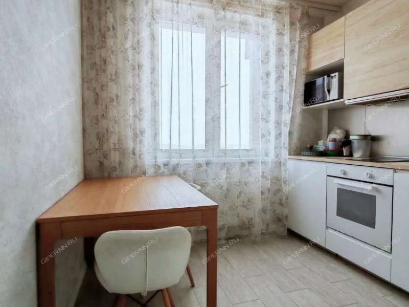 двухкомнатная квартира на улице Июльских Дней дом 1/2