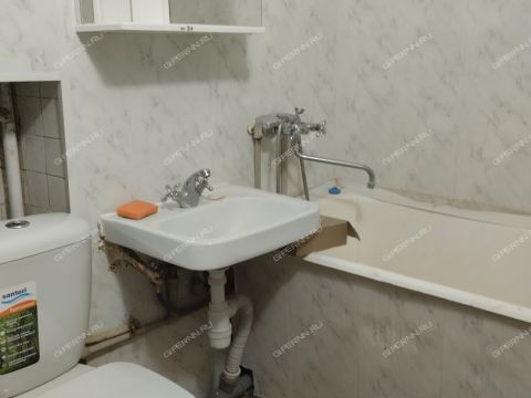 1-komnatnaya-ul-luganskaya-d-4a фото