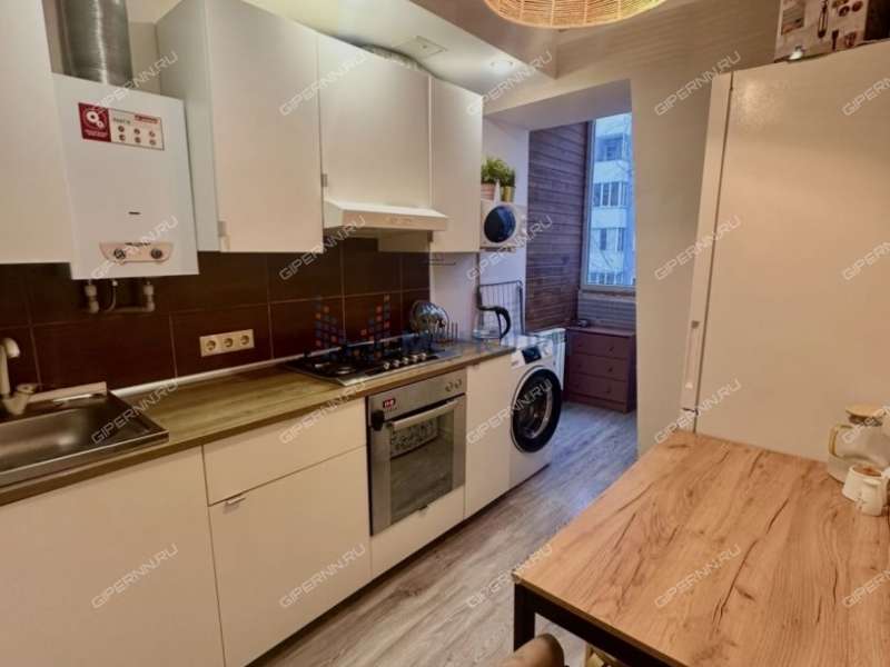 трёхкомнатная квартира на улице Пискунова дом 3 к1