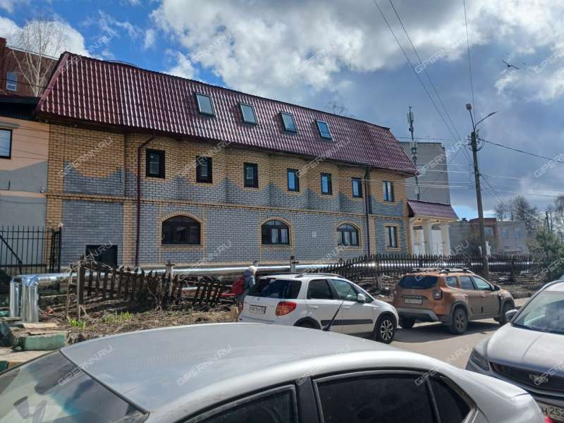 здание под торговую площадь, недвижимость под медицинские учреждения на Горной улице