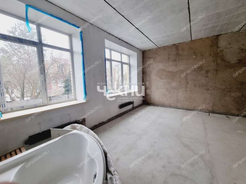 трёхкомнатная квартира на Полевой улице дом 90а деревня Кузьминка