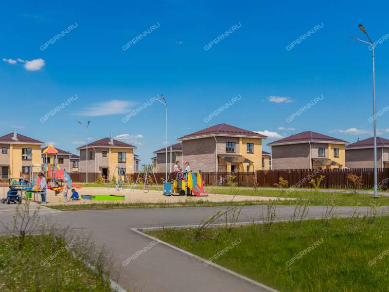 дом на 3-й Цветочной улице деревня Крутая