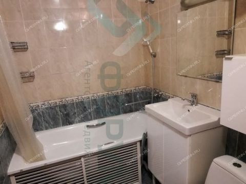 1-komnatnaya-ul-surikova-d-10 фото