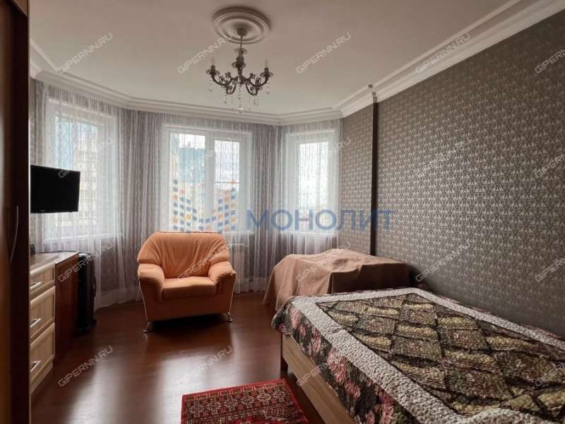 трёхкомнатная квартира на Волжской набережной дом 21