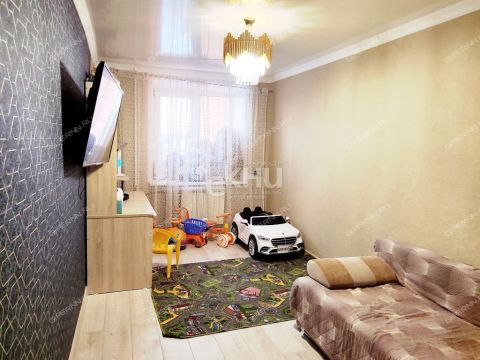 3-komnatnaya-ul-oktyabrskoy-revolyucii-d-40 фото