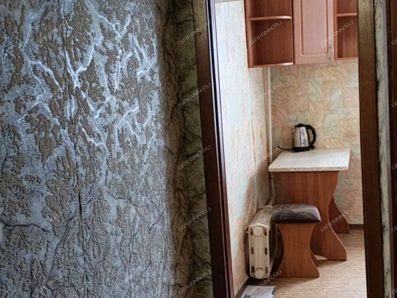 двухкомнатная квартира в 2-м микрорайоне дом 27 город Кстово