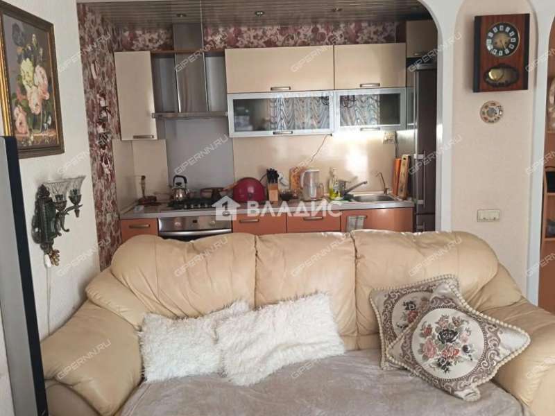трёхкомнатная квартира на Южном шоссе дом 28 к2