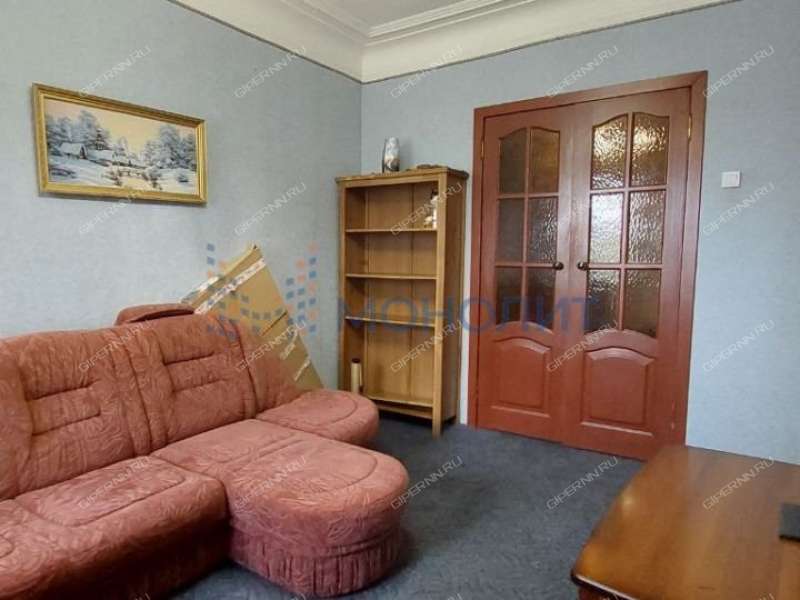 трёхкомнатная квартира на улице 50-летия Победы дом 32