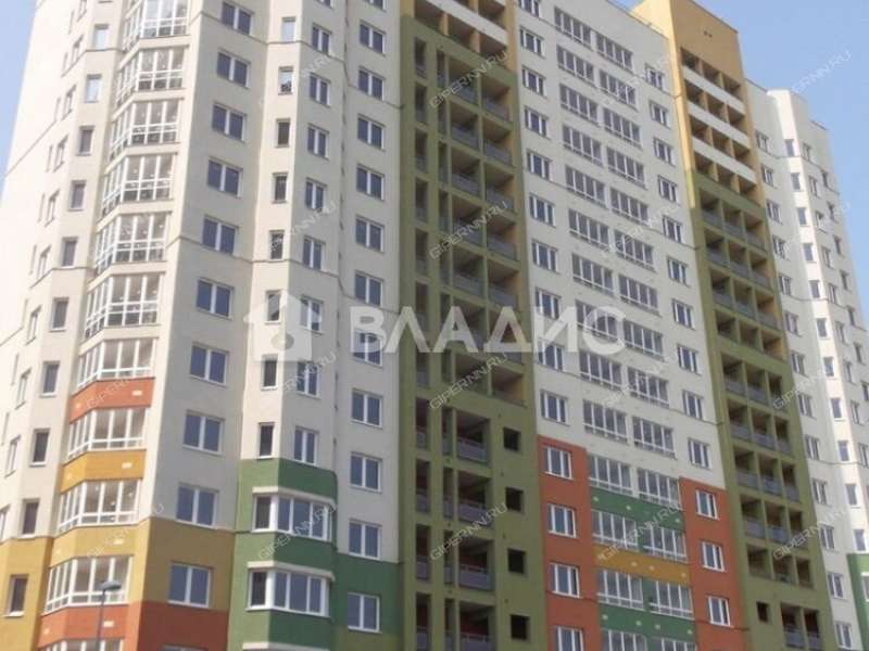 трёхкомнатная квартира на Первоцветной улице дом 6