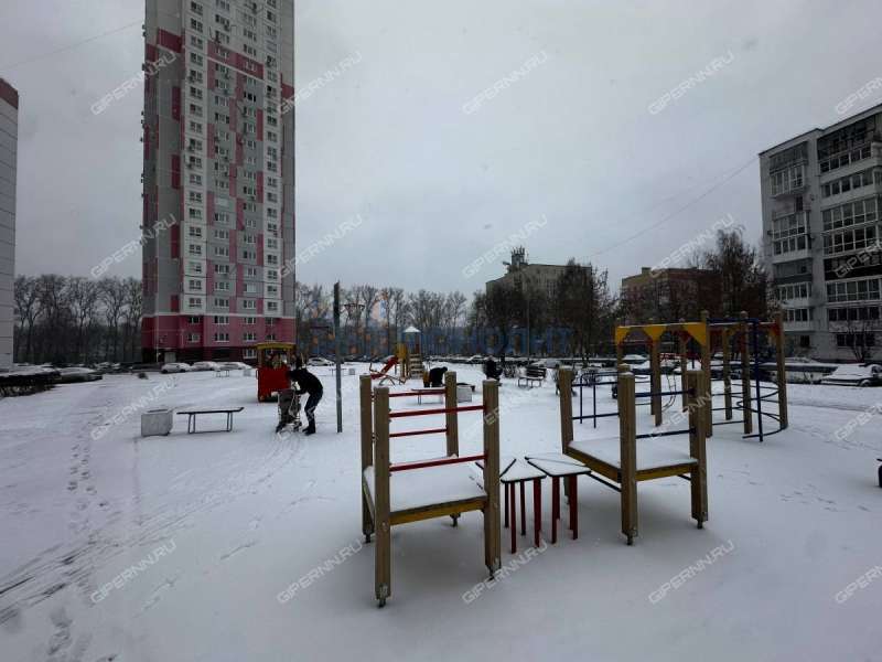 однокомнатная квартира на бульваре 60-летия Октября дом 21 к2