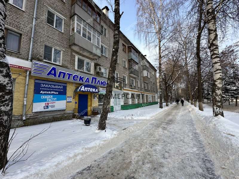 помещение под торговую площадь на улице Героя Рябцева