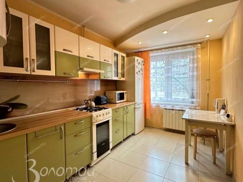 трёхкомнатная квартира на улице Строкина дом 9