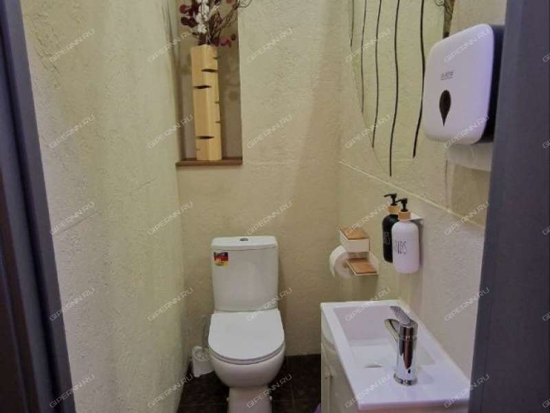 здание под офис, торговую площадь на улице Мира город Кстово