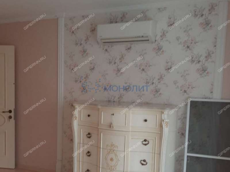 трёхкомнатная квартира на проспекте Гагарина дом 107