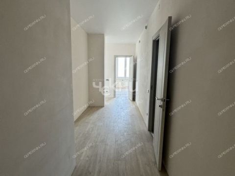 1-komnatnaya-ul-sergeya-akimova-50 фото