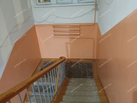 2-komnatnaya-b-r-zarechnyy-d-7v фото