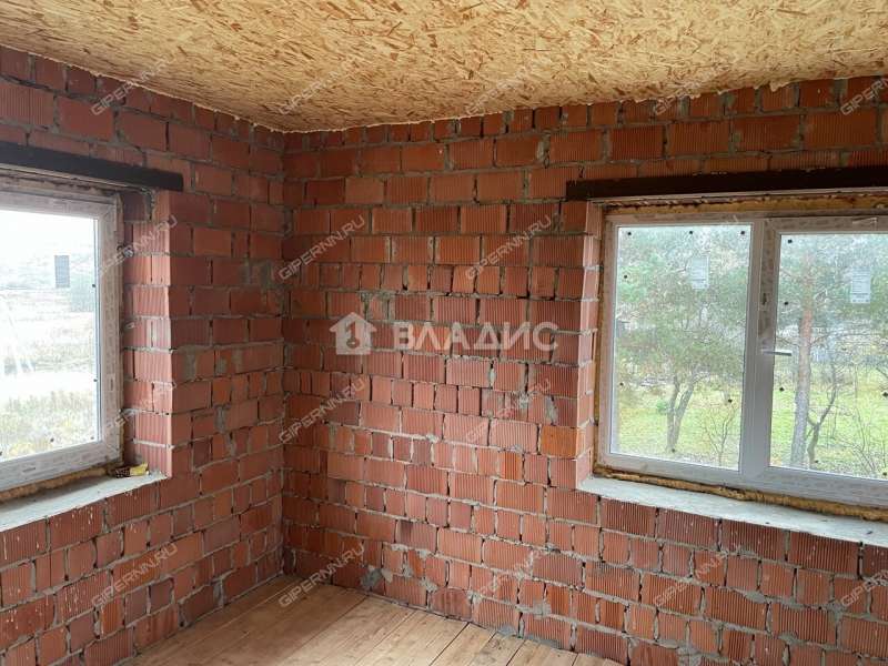 дом на  село Выездное