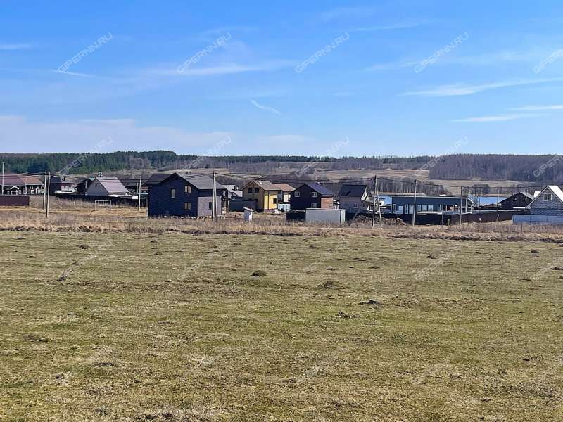 земельный участок 11,3 сотки Гаражная ул. деревня Инютино