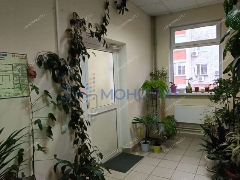 помещение под офис, торговую площадь на улице Черняховского